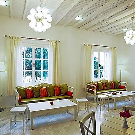 Zephyros Hotel